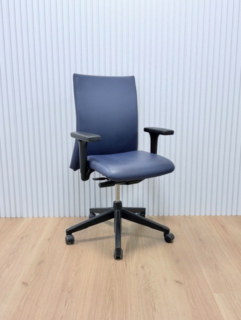 Bureaustoel Comforto Haworth D5585 | Blauw Leer | NEN 1335 gecertificeerd
