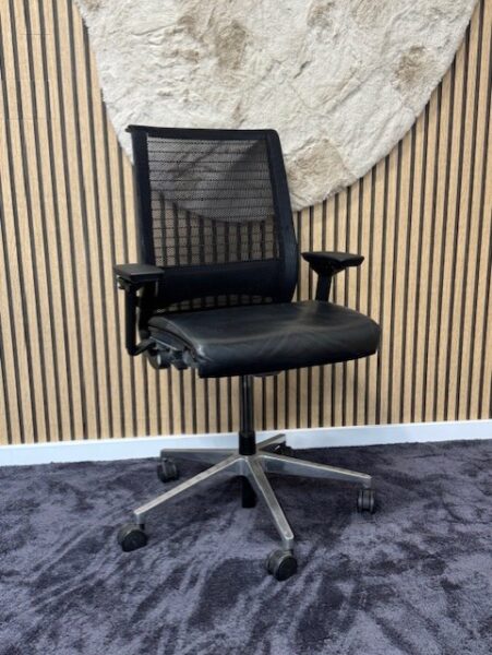 Bureaustoel Steelcase Think | zwart leer